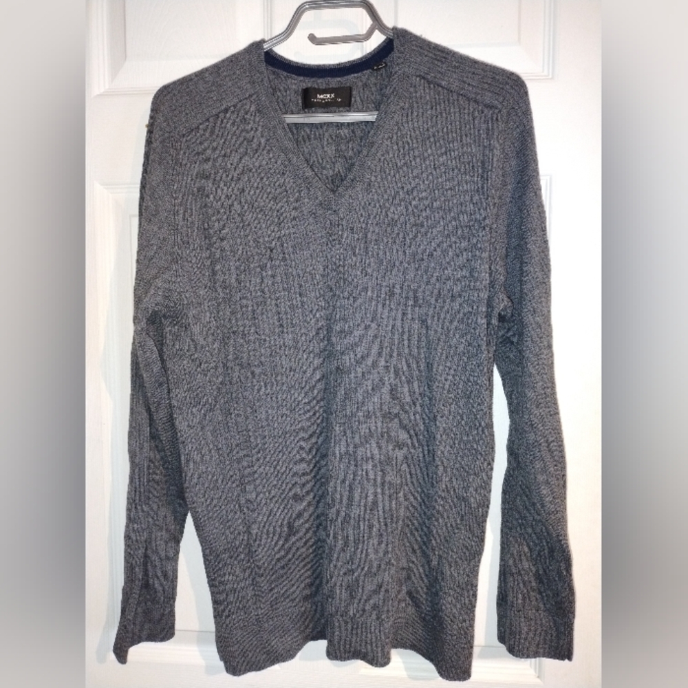 Mexx Men's Charcoal Gray V-Neck Ribbed Sweater